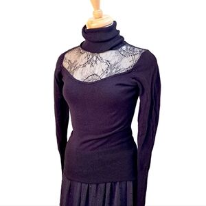 Urban Behavior | Black turtleneck sweater with chest / back lace cut out